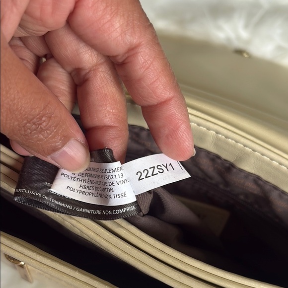 Matt & Nat Cream Classic Crossbody Bag - Picture 6 of 10